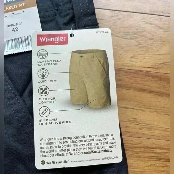 Wrangler Outdoor Performance Shorts - Picture 6 of 9